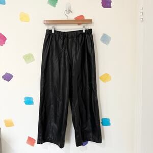 6 Slate & Willow Black Faux Leather Wide Leg Cropped Pants